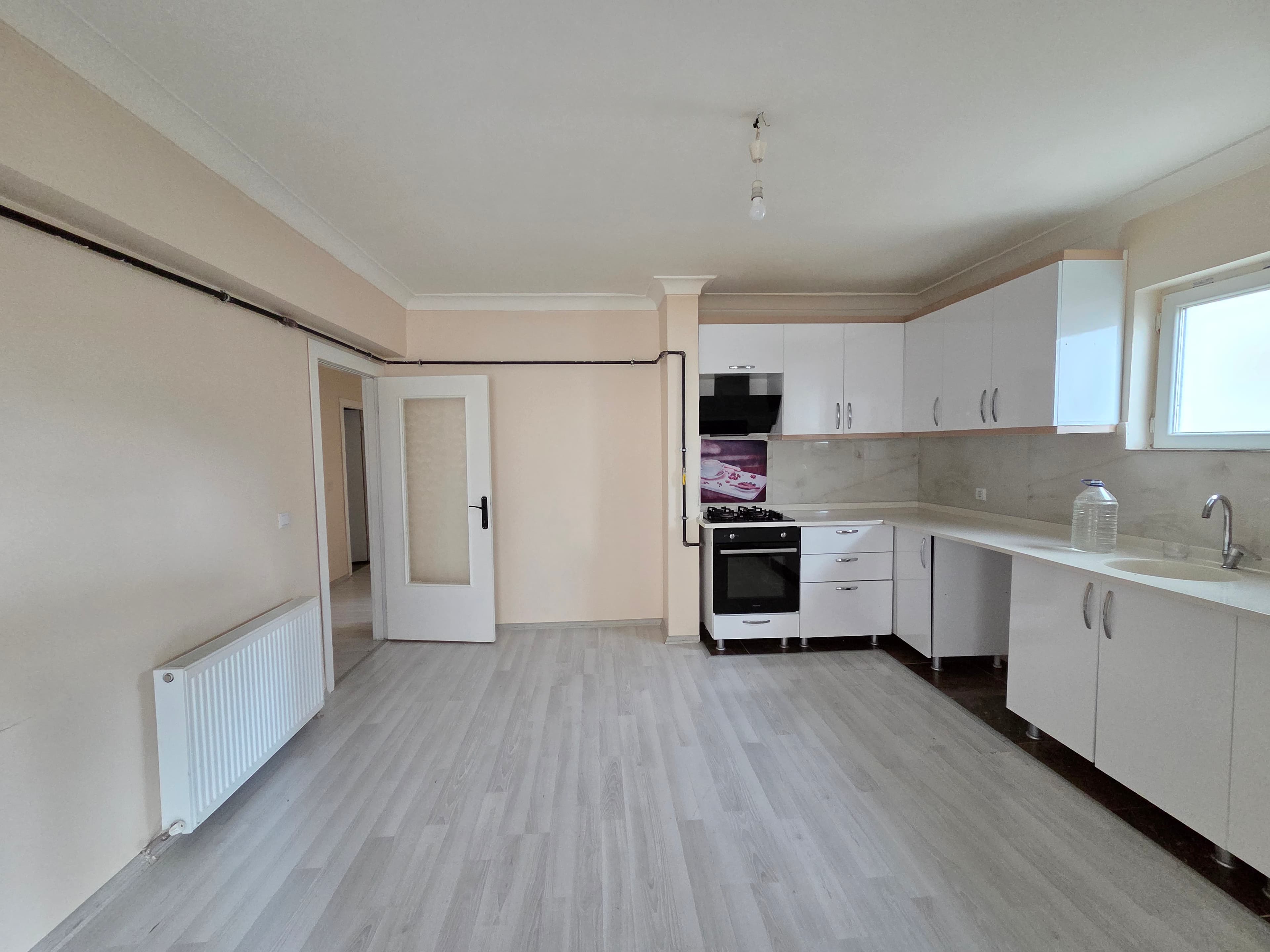 YENİKENT FEVZİ ÇAKMAK'TA 3+1 140 M2 CUMHURİYET BULVARI ÜZERİNDE FIRSAT DAİRE