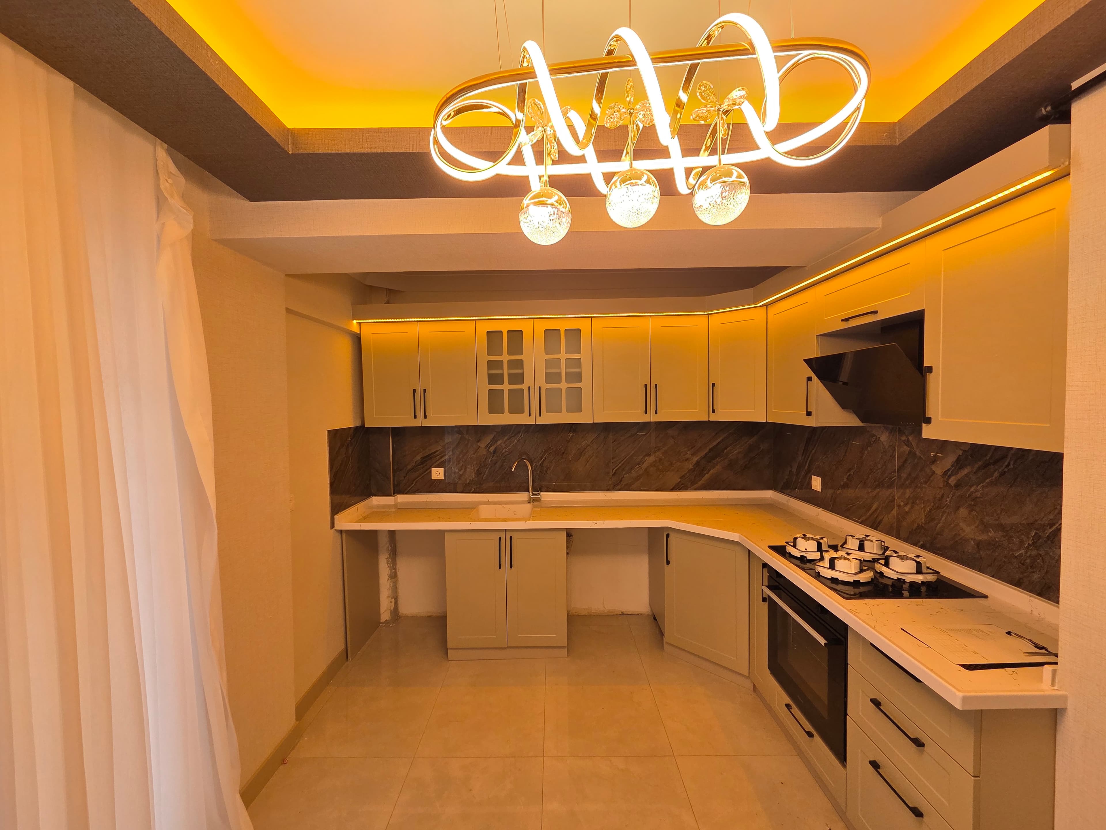 YENİKENT MENDERES'TE 2+1 ULTRA LÜX ARA KATTA KAÇIRILMAYACAK DAİRE