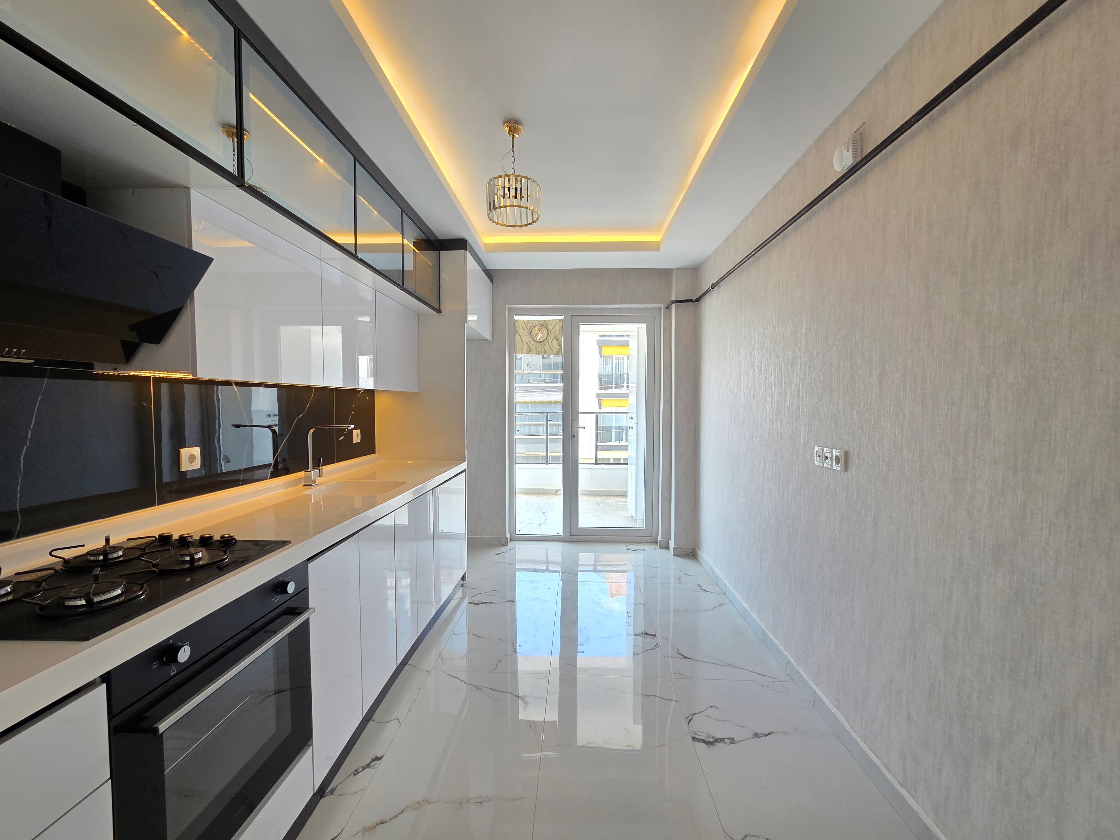 YENİKENT FEVZİ ÇAKMAK'TA 2+1 ULTRA LÜX ARA KATTA DAİRE