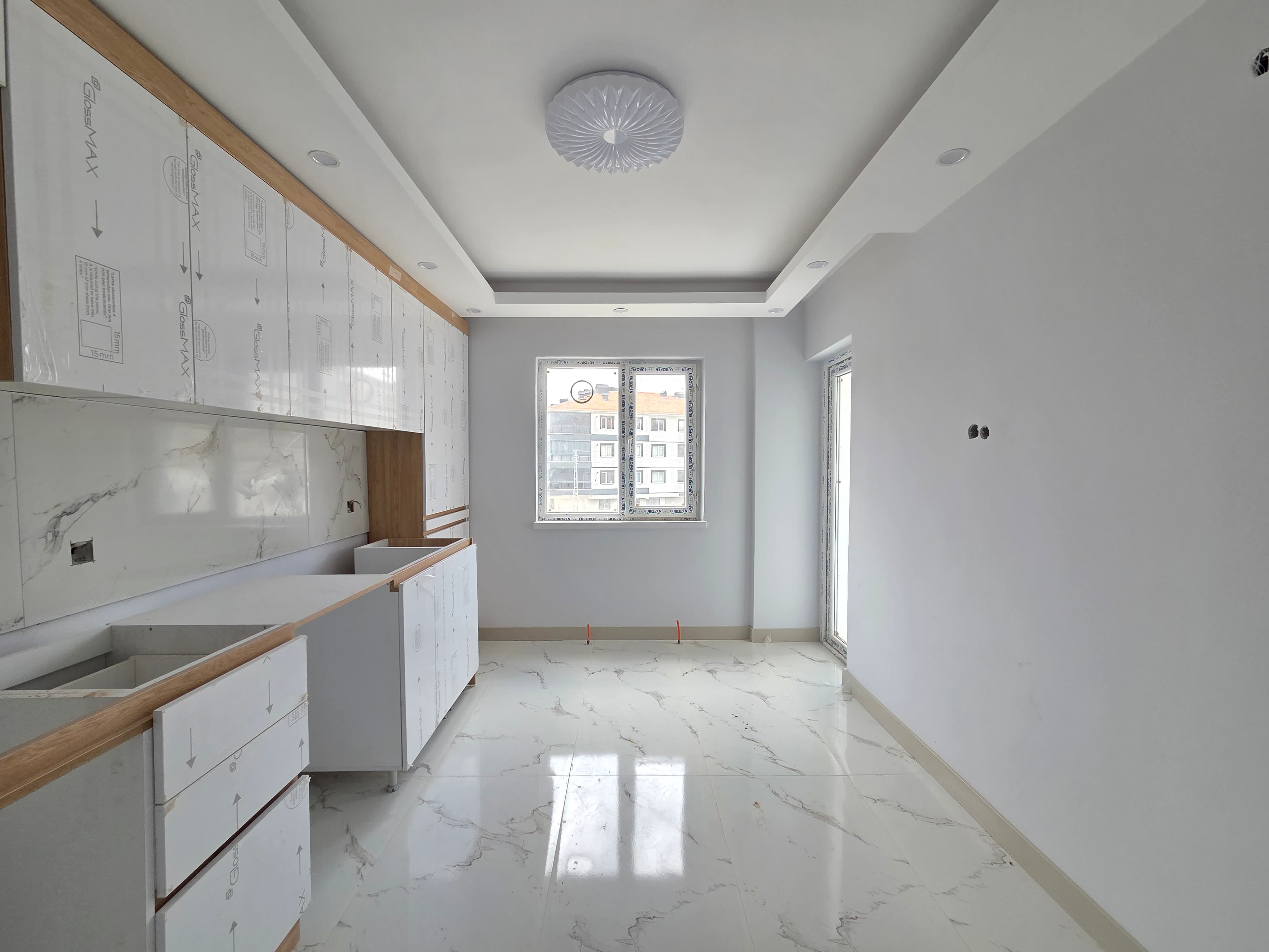 YENİKENT FEVZİ ÇAKMAK'TA 3+1 LÜX KATTA SIFIR BU FİYATA BÖYLE BİR DAİRE KAÇMAZ
