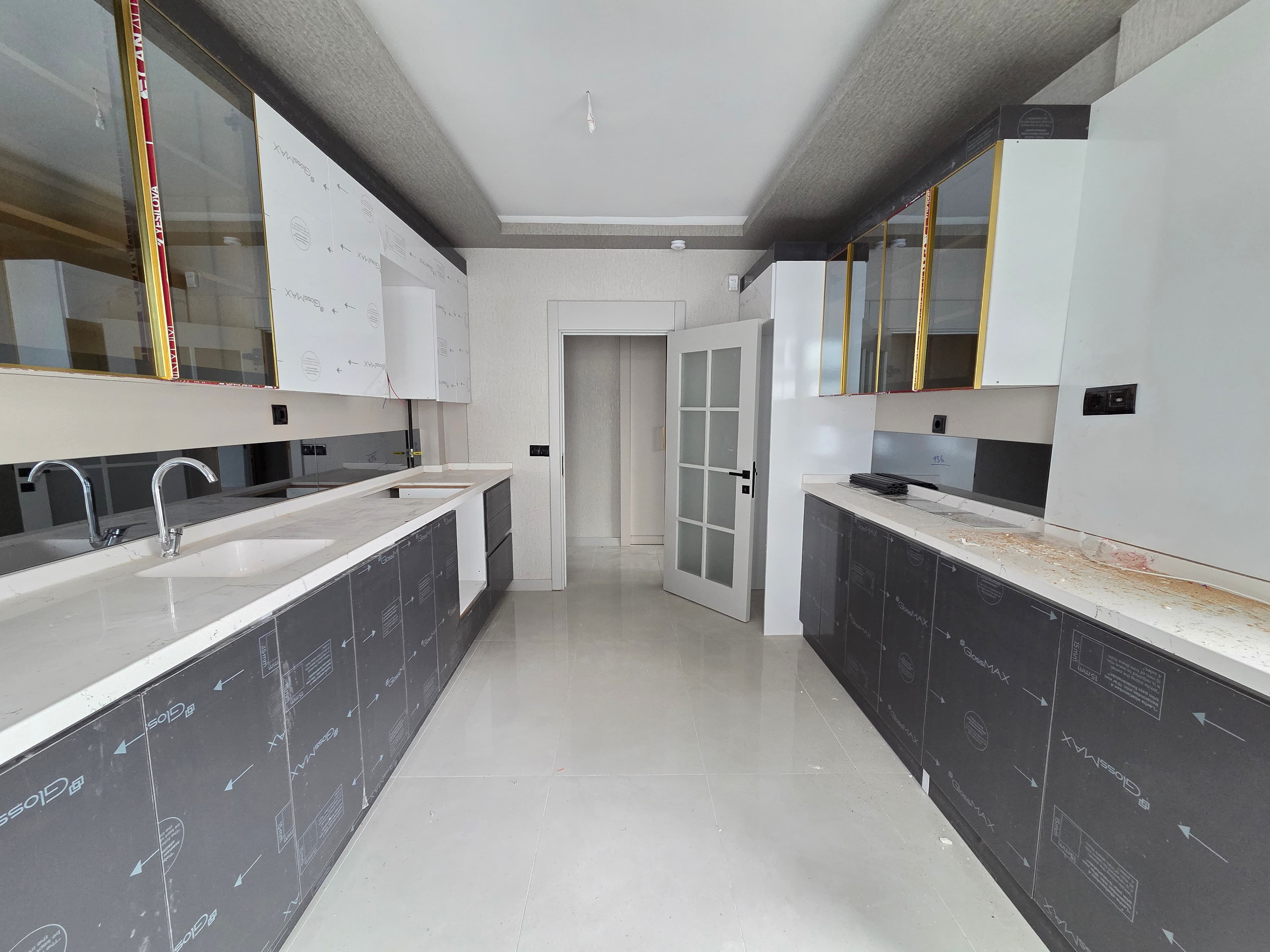 YENİKENTİN EN ÇOK TERCİH EDİLEN LOKASYONUNDA 2.300.000 TL KREDİ İMKANIYLA 3+1 LÜX SIFIR KATTA DAİRE